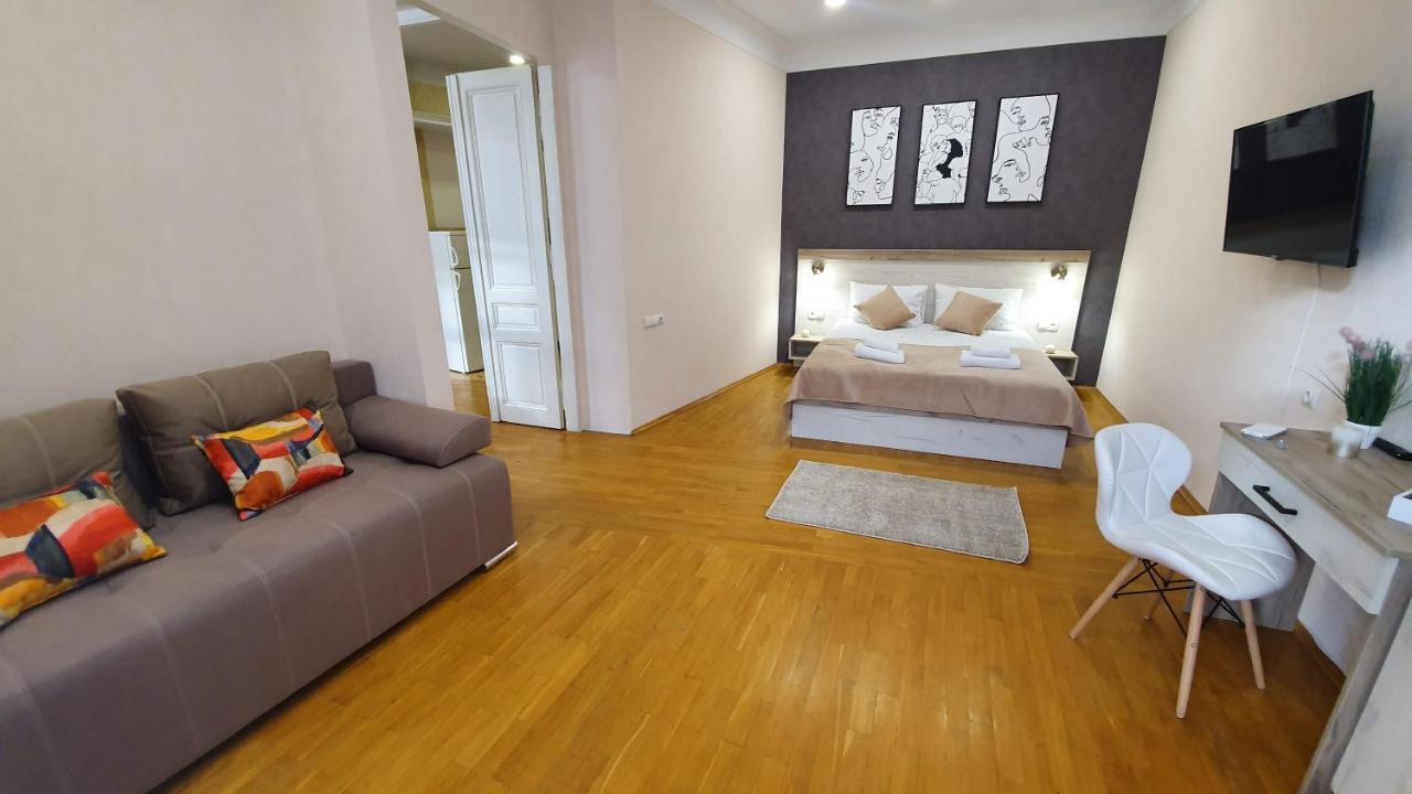Demar Apart Herzena Liov Exterior foto