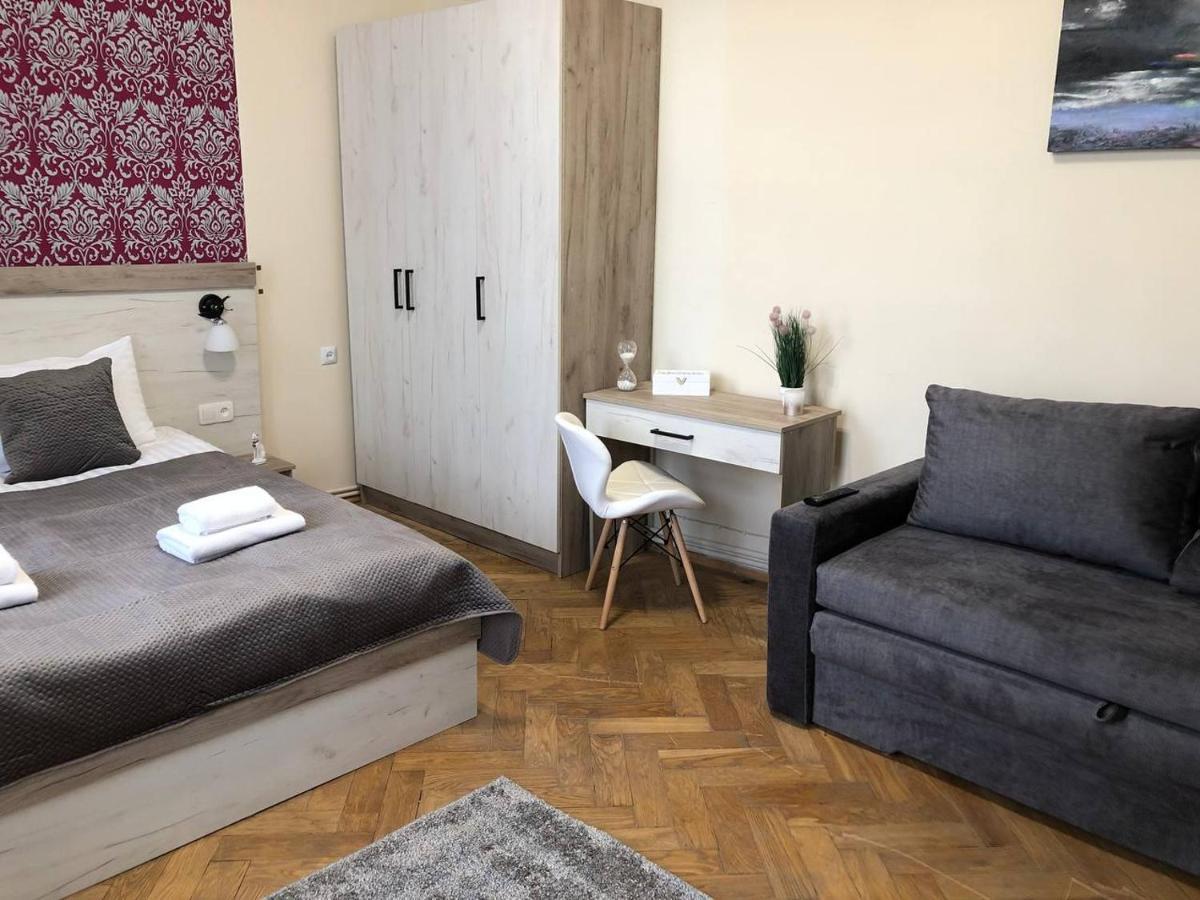 Demar Apart Herzena Liov Exterior foto