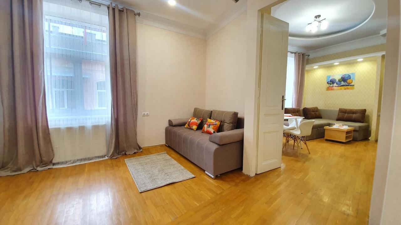Demar Apart Herzena Liov Exterior foto