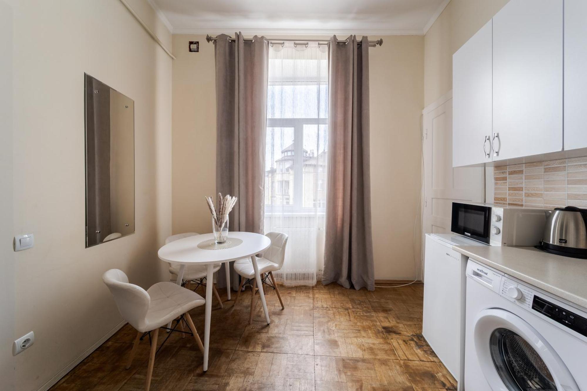 Demar Apart Herzena Liov Exterior foto